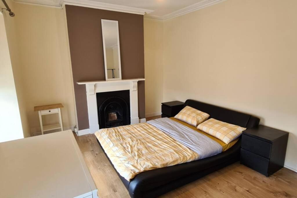 Swansea City Centre Townhouse Екстериор снимка